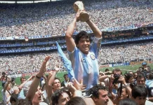 Se cumplen 65 años del nacimiento de Diego Maradona