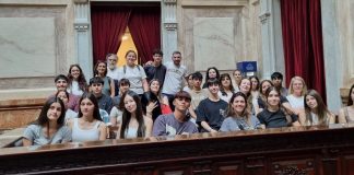 Jóvenes del Concejo Deliberante Juvenil viajaron a la Ciudad Autónoma de Buenos Aires