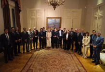 Manuel Adorni y Diego Santilli iniciaron los primeros contactos con gobernadores para aprobar las reformas pendientes