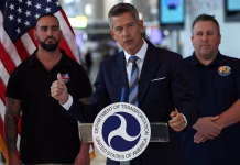 El secretario de Transporte de EEUU advirtió que el tráfico aéreo podría “reducirse a un goteo” si continúa el cierre del Gobierno