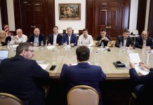Kicillof y Cuattromo firmaron convenios con municipios para la compra de bienes de capital