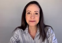 María Corina Machado: “El tiempo se le acabó a Maduro, debe facilitar la transición”