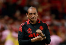 30 Nov, 2025 Argentina Colombia España México Perú Mundo Últimas Noticias Política Economía Teleshow Deportes Sociedad REGISTRARME INICIAR SESION Buscar en todo el sitio Argentina Colombia España México Perú Mundo Últimas Noticias Política Economía Teleshow Deportes Sociedad Policiales Perros y gatos Chacra y Campo Movant LogComex Turismo Tendencias Qué puedo ver Educación Podcasts Video Cultura Malditos Nerds Tecno Virales Judiciales Salud Autos Bienvenido Por favor, ingresa a tu cuenta. REGISTRARME INICIAR SESIÓN Infobae Deportes A dos meses de asumir, Inter despidió a Ramón Díaz tras caer en zona de descenso por el triunfo del Santos de Neymar