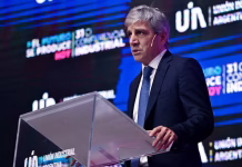 Ante la suba del riesgo país, Caputo aseguró que nunca hablaron con bancos de un rescate para la Argentina