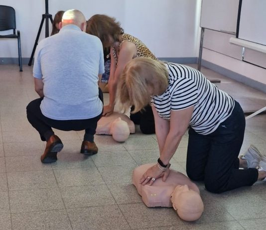El Colegio de Farmacéuticos de Saladillo realizó una exitosa capacitación en RCP en el CURS