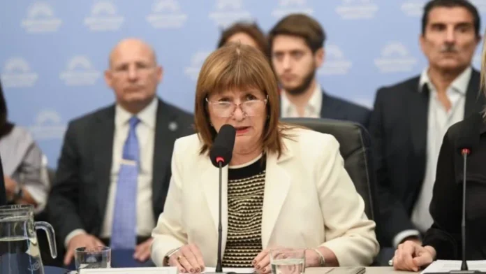 692cd37cad76c_700_394!