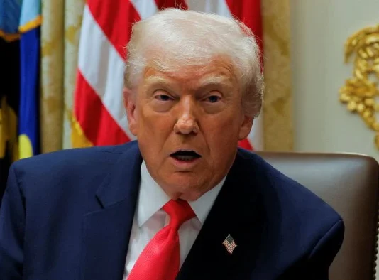 Trump pone en duda la compra de Warner Bros por Netflix y advierte sobre un posible monopolio