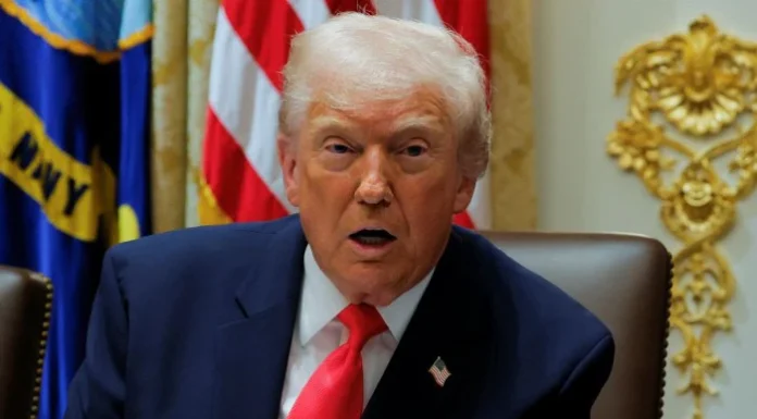 Trump pone en duda la compra de Warner Bros por Netflix y advierte sobre un posible monopolio