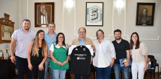 El Intendente José Luis Salomón se reunió con la comunidad educativa del Instituto Niño Jesús