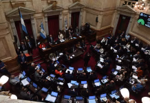 Reforma laboral: el Gobierno hizo cambios de último minuto que benefician a gremios y cámaras empresariales