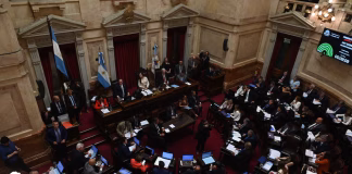 Reforma laboral: el Gobierno hizo cambios de último minuto que benefician a gremios y cámaras empresariales