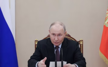 Putin se obsesiona con la salud reproductiva de los rusos: ordenó analizar el esperma de quienes van al sauna