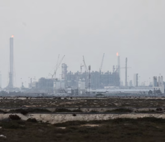 Irán amenazó a las instalaciones energéticas de los países del Golfo tras el ataque a su infraestructura de gas