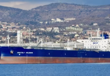 EE.UU. permitirá que un petrolero ruso llegue a Cuba y rompa el bloqueo