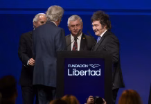 El detrás de escena de Mauricio Macri en la cena de la Fundación Libertad: frialdad con Milei y abrazo simbólico con Patricia Bullrich