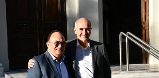 El Intendente José Luis Salomón diálogo con Martín López Armengol