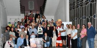Entrega de galletas de piso a las instituciones