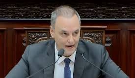 Manuel Adorni en el Congreso, en vivo: “Quiero dejarles en claro a todos que no voy a renunciar”