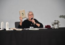 Se realizó el “Café con Autor” con la participación de la escritora Iris Rivera