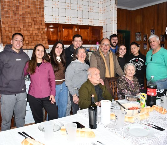 Antonio «Califa» Funes celebró sus 86 años acompañado por familiares y amigos
