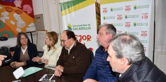 El Municipio entregó un aporte económico al Hogar de Ancianos para la compra de un desfibrilador