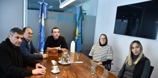 Salomón mantuvo una reunión en el Ministerio de Vivienda y Hábitat para avanzar en proyectos habitacionales