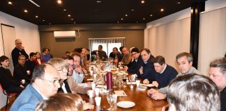 Salomón participó de la reunión de intendentes radicales en La Plata
