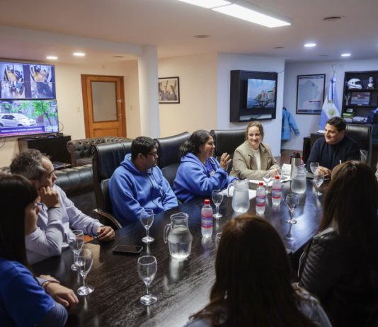 Marinucci recibió a familias de personas con autismo para fortalecer la accesibilidad en el transporte público bonaerense