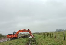 Realizan trabajos de mantenimiento en las inmediaciones del camino entre Polvaredas y Del Carril